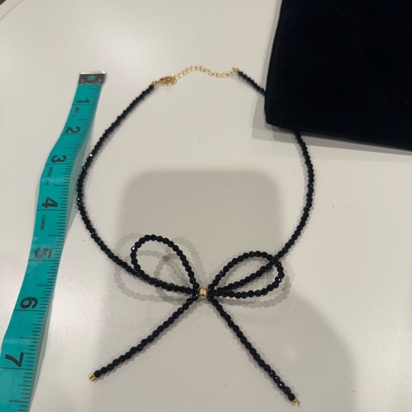 Elegant and VERY UNIQUE Black Beaded Necklace with Gold Accents🖤adjustable size - Picture 2 of 3